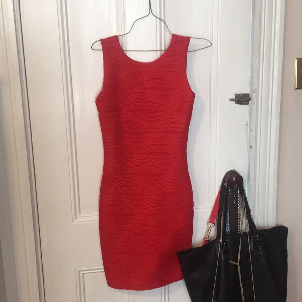 Red bodycon dress